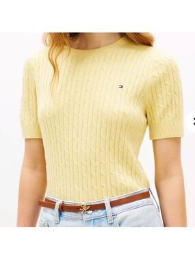 GUC- Tommy Hilfiger Size XL Pale Yellow Cable Knit Short Sleeve Top